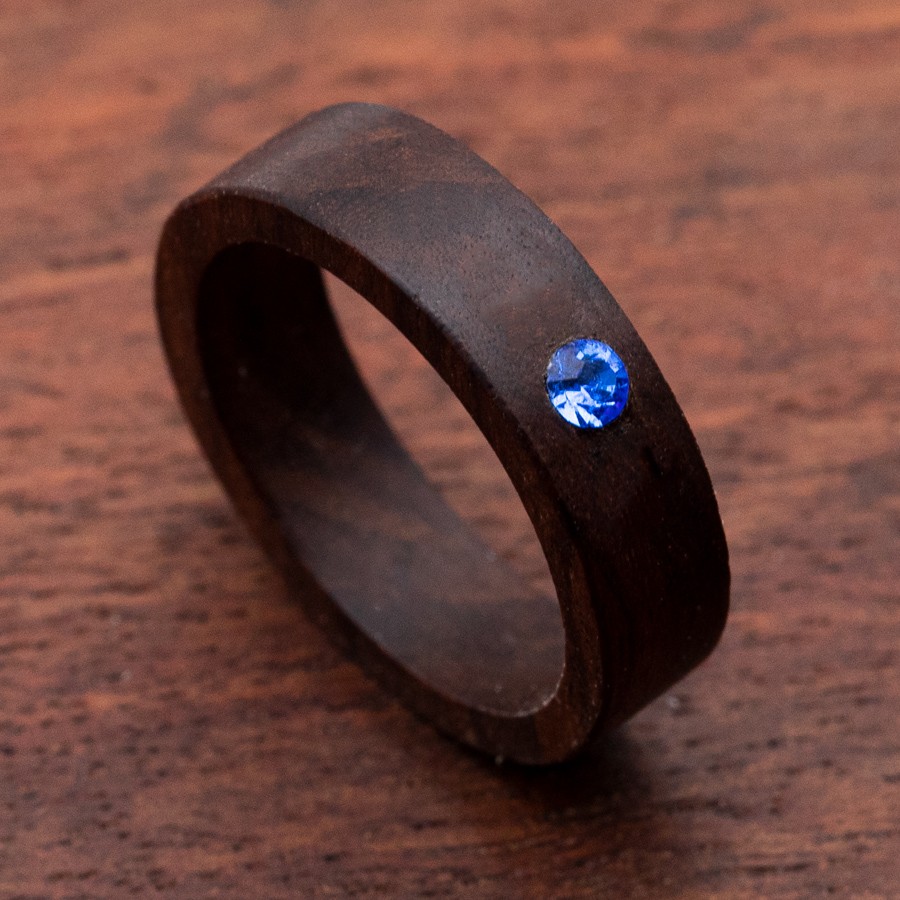 Ring dunkelbraun mit 1 SWAROVSKI Kristall  Holz Sonnenbrillen